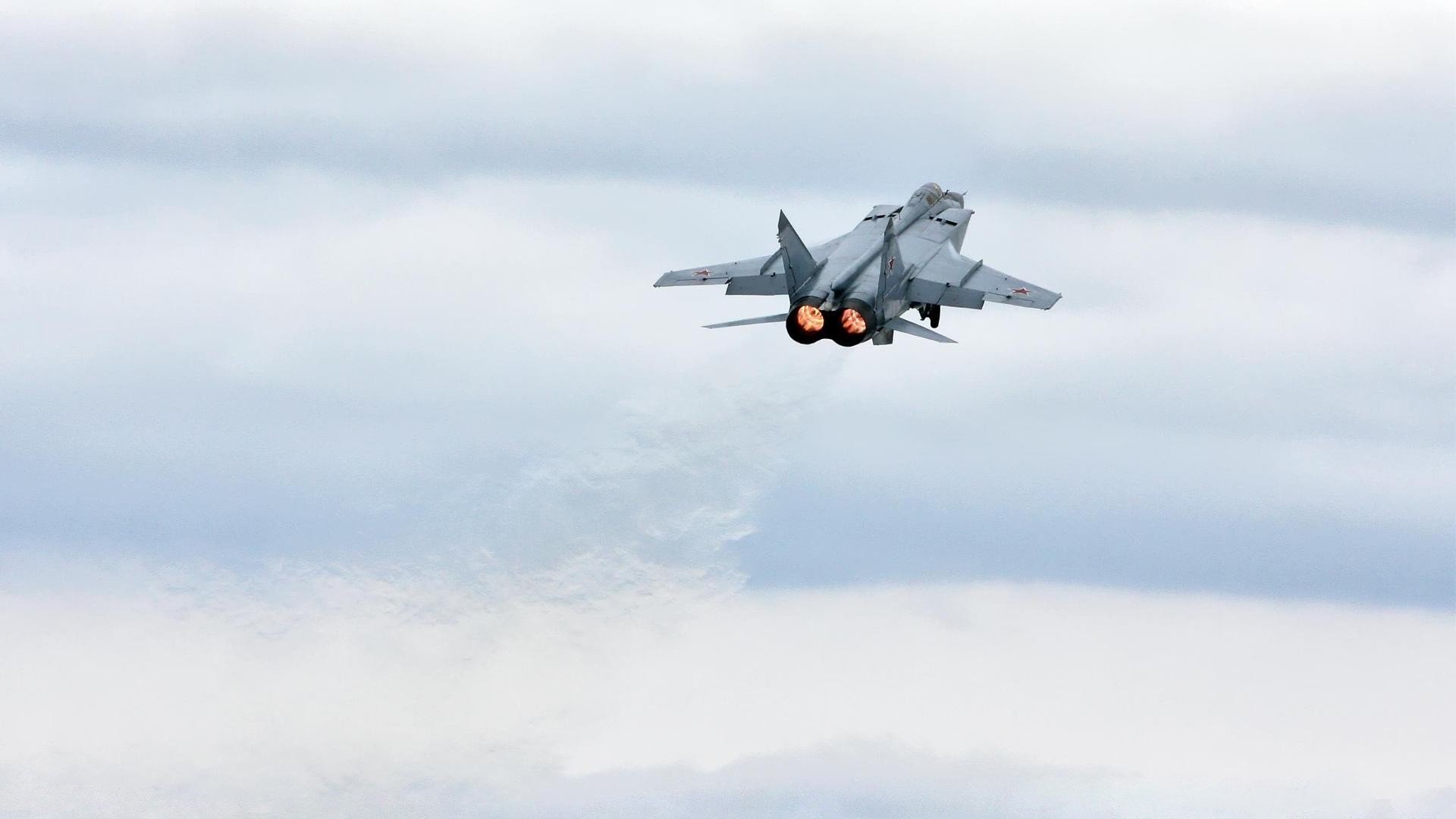 世俱杯2025全程直播-青少年篮球比赛引入专业裁判提升规范化，青少年篮球锦标赛